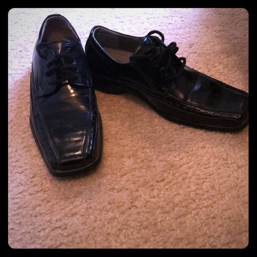 Stacy Adams boy’s dress shoes